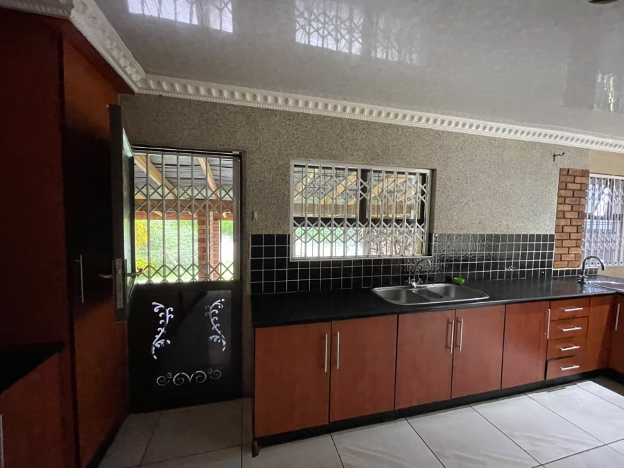 4 Bedroom Property for Sale in Amalinda North Eastern Cape